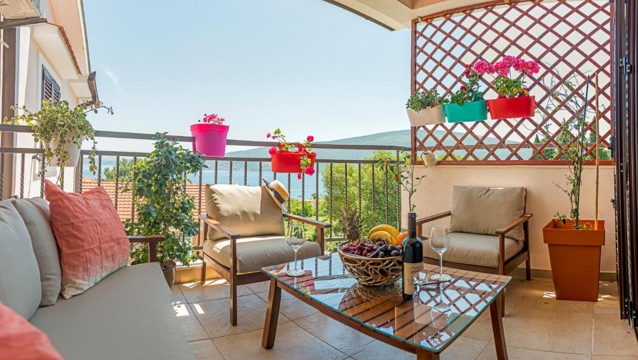 Cicciobello Lux Apartment Baosici With Stunning Sea View Esterno foto